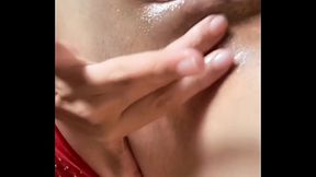 INFLUENCER COLOMBIANA MUESTRA SUS RICAS TETAS