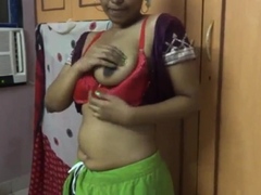 Tamil Maid Fingering Squirting Masturbation In Her Bedroom