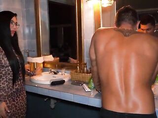 Large-bootied woman gets into the wrong room and ends up getting banged by her pumped up brother-in-law