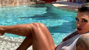 MJ Domino is Wet N Wild! MP4