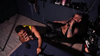 CHEGUEI ATRASADO E MEU MESTRE ME FEZ PAGAR POR ISSO - PARTE I