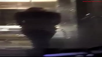 19야동 모텔욕실에 비치는 실루엣