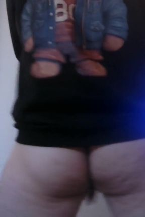 Jordon Tries to Twerk