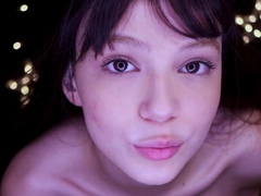 Amateur webcam babe showing her sexual goods