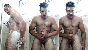 YURI GAÚCHO - DUCHA QUENTE COM PARRUDO DOTADÃO CHEIO DE TESÃO NA CACETA DURA