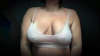 Bouncing saggy tits