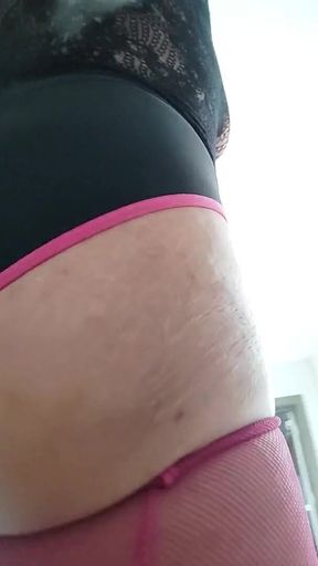 Bee Walks to Get Some Fresh Air