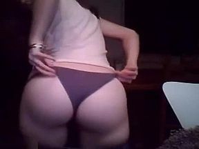 Showing off my hot booty