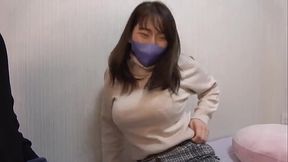 こんなオッパイ見たことない！ 服着てたら上品なのに身体がドスケベすぎる！