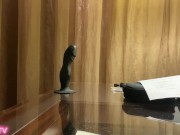 CarolineTV se démonte le cul dans sa chambre d'hotel