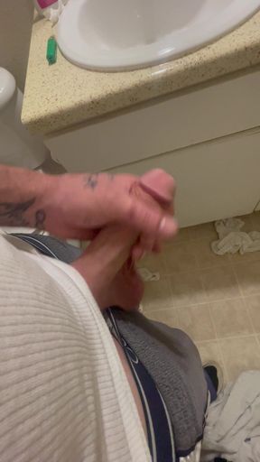 Seen my neighbor in her thing so ran home pulled my dick out short clip