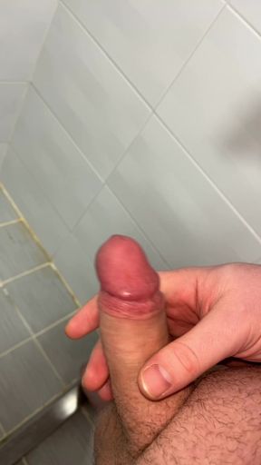 Slim Solo Sucks Self to Sweet Satisfaction