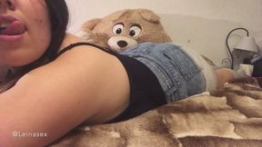 Gordita mueve el culo como una puta