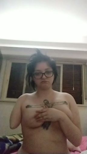 Double amputee masturbates for you