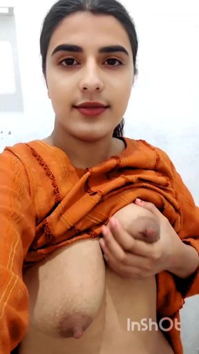 Cute hot Desi girl fingerings when she is very hornny xxx video