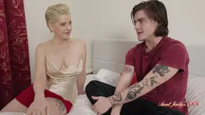 58yo mature MILF Bobbi Shay rides her boyfriend