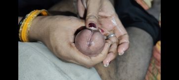 Indian wife given a good massage for big cumshot