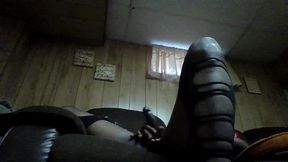 ts nitra playing with bbc on phone