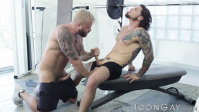 ”Gym jocks Archer Croft & Riley Mitchell in wild butt plowing”