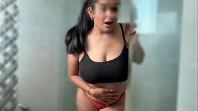 भारतीय सौतेली बेटी ने सौतेले पिता के साथ शॉवर के नीचे बाथरूम XXX सेक्स का आनंद लिया