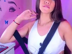 Hot brunette from squirt masturbating on webcam