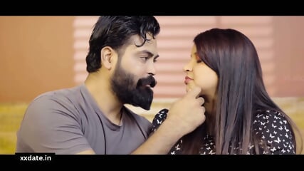 College friend ke sath savita bhabhi ne jamkar chudai karwaya aur apne chut ka pani nikali