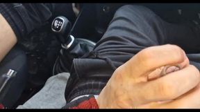 a random passerby got into the car and jerked off the taxi driver to cum!