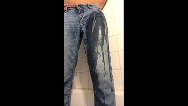 Fantasme interdit ...je souille mon jeans ! es-tu assez pervers pour acheter ...