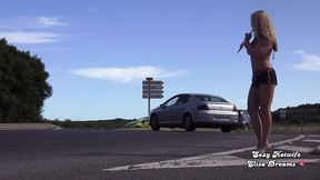 m exhibant nue en faisait de l autostop voici une nouvelle video d exhibition ...