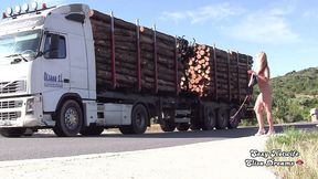 m exhibant nue en faisait de l autostop voici une nouvelle video d exhibition ...