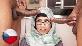 ”MIA KHALIFA - BF Blocks Threesome, So I Enjoyed Ebony Duo”