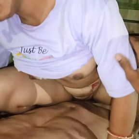 desi bhabhi ne squirt se devar ko nehla diya chudai ke waqt Hindi HD video sex