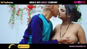 Indian Desi Mallu Girl Enjoying Hardcore Sex with Photographer