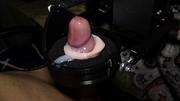 The robot drained my balls dry and produced a huge fountain of sperm!!!