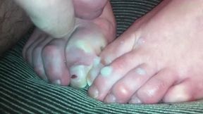 JERK OVER NATURAL RAW TOES - PHOTO VIDEO - SD