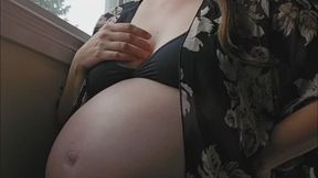 Something in the Water III - A fantasy roleplay scene featuring Belly Fetish, Belly Expansion, Belly Inflation, Growth Fetish, & Aliens & Monsters ft MILF Sassypantz