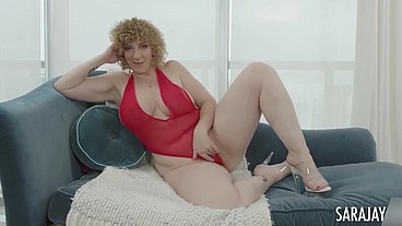 Salacious Sara Jay In Glass High Heels Dildo Fucks Her Pussy Hole!