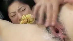 La Coñita Peluda de Rina Usui Bien Emborrachada