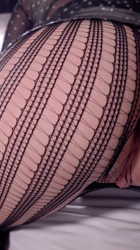 Booty Shaking in Pantyhose - Backstage - Lilykoti
