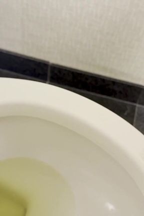 White Guy Wants to Pee on You