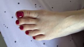 RARE RED TOES - SD