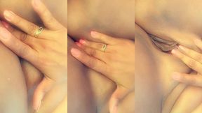 nu dans la piscine je me caresse