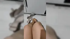 Mature Turkish MILF with beautiful legs