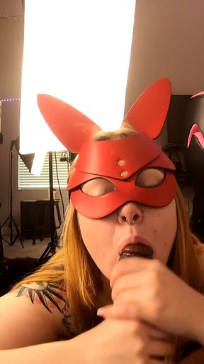 Big Butt Submissive Snowbunny Worships Huge BBC