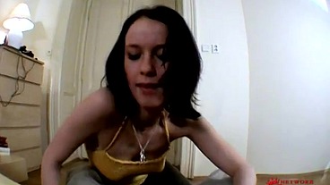 Lucky boyfriend gets blown!