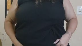 I'm a sexy MILF dancing