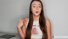 Brunette's Twerking Solo Bedroom Ignites Wild Steamy Passion