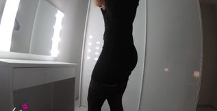 Depraved Girlfriend in Stockings Came to Visit to Have Fun with a Hot Dick!