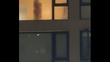 Me exibindo na janela para os taxistas da praca e o corno ficou registrando tudo KARENKISS