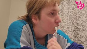 Brushing teeth and scrubbing tongue with Hair up